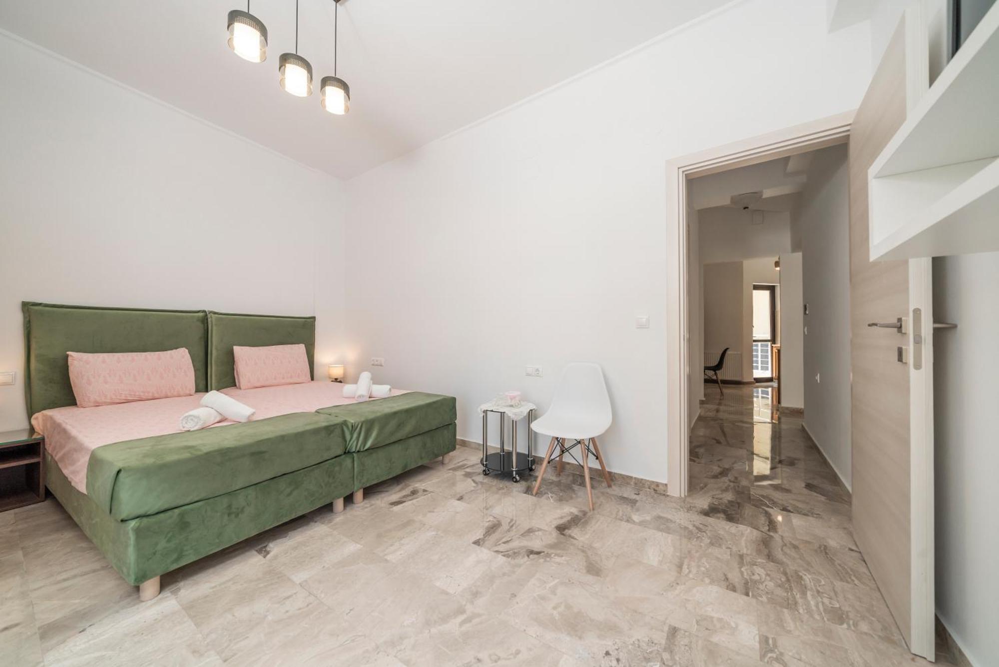 Neon 2br Luxurious Héraklion