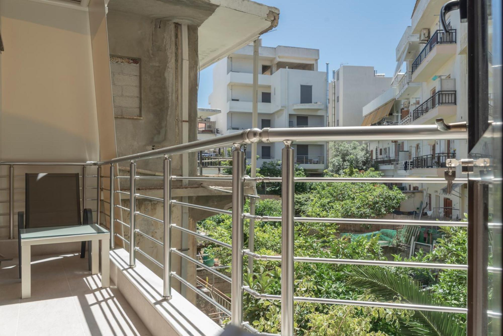 Neon 2br Luxurious Appartement *