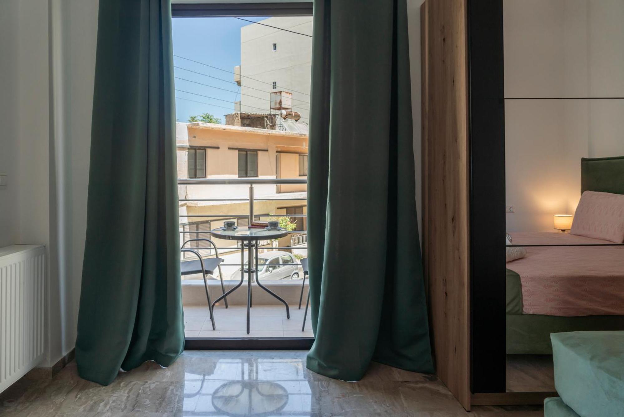 Neon 2br Luxurious Appartement *